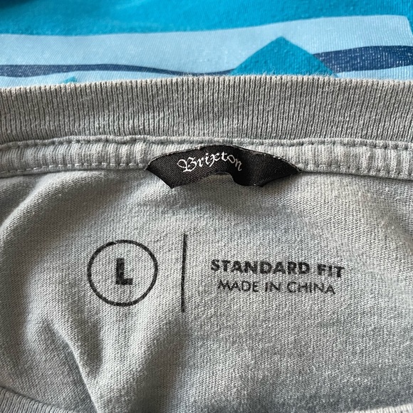 Brixton long sleeve size large - Picture 3 of 3